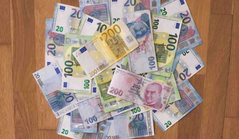 Borsa-Istanbul-Gune-Dususle-Basladi-BIST-100-10.702-Puanda-featured
